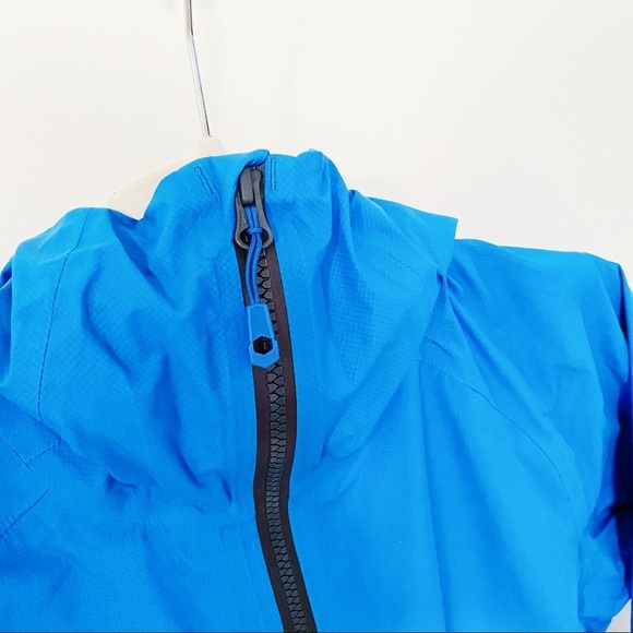 Mountain Hardwear - Superforma Ripstop Jacket - Picture 5 of 10